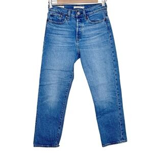 Levis Wedgie Straight Jeans Womens Size 25 Button Fly Medium Wash Blue Stretch